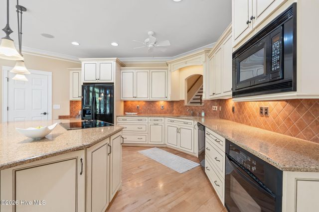 281 Lockwood Lane SW, Supply, NC 28462