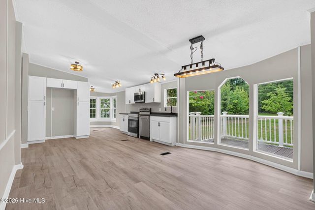 1209 Hickman Road NW, Calabash, NC 28467