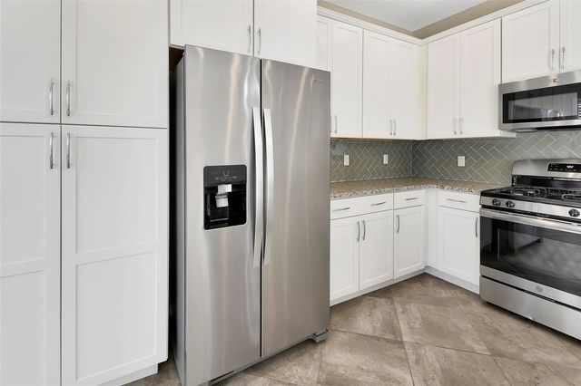 509 ADENMORE TERRACE, Deland, FL 32724