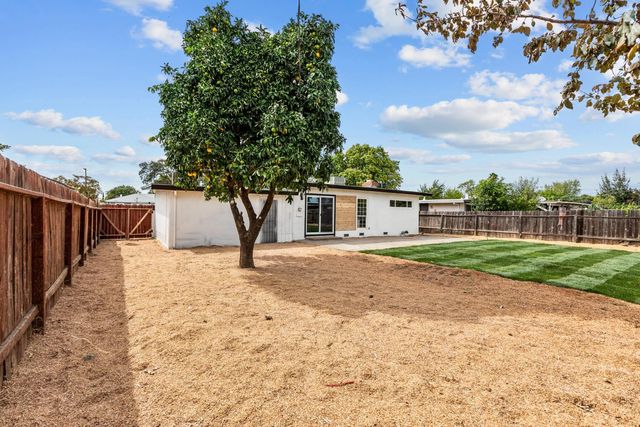 7633 23rd St, Sacramento, CA 95832