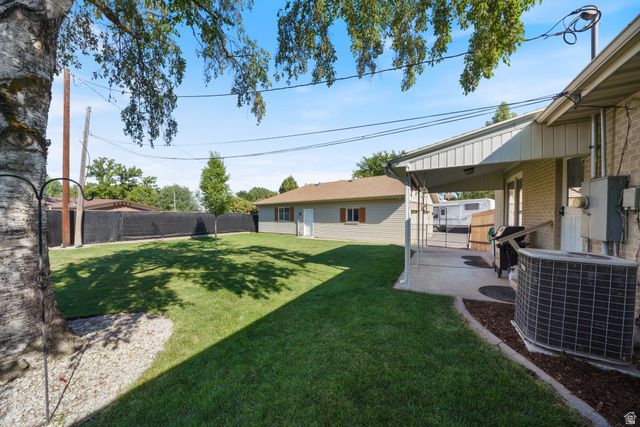 5572 S AVALON DR, Murray, UT 84107