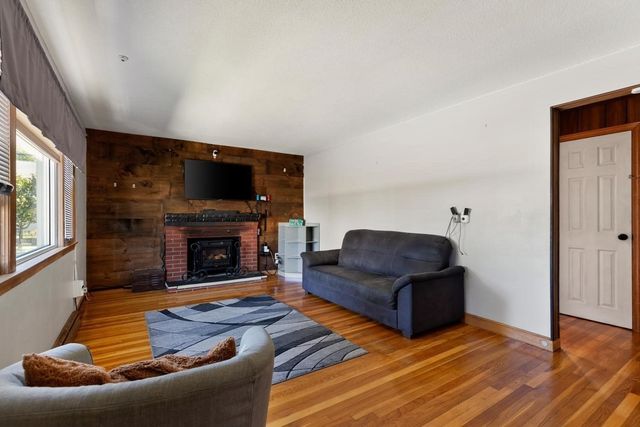 4 Spring Valley Rd, Boston, MA 02132