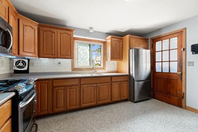 4 Spring Valley Rd, Boston, MA 02132
