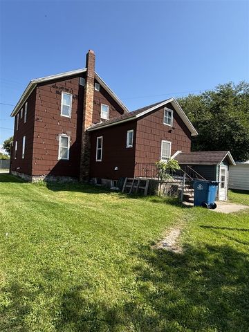 810 Vine Street, Manistee, MI 49660