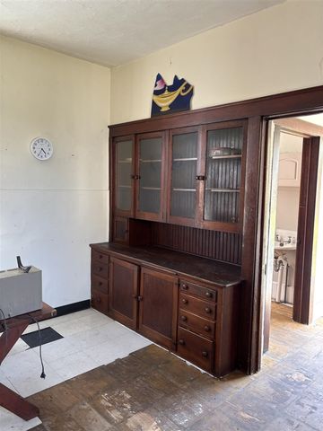 810 Vine Street, Manistee, MI 49660