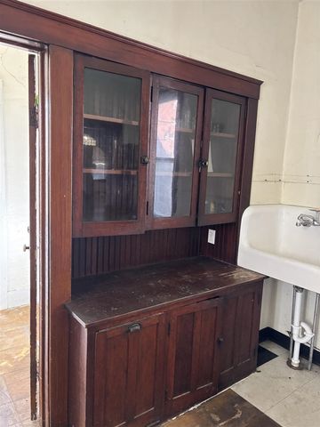 810 Vine Street, Manistee, MI 49660