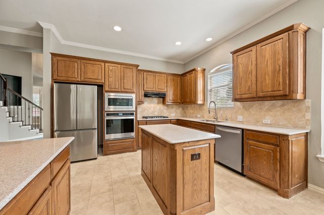 8000 Red River Run, North Richland Hills, TX 76180