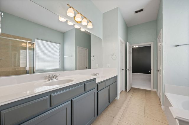 8000 Red River Run, North Richland Hills, TX 76180