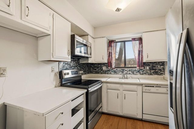 8657 N 72nd STREET, Milwaukee, WI 53223