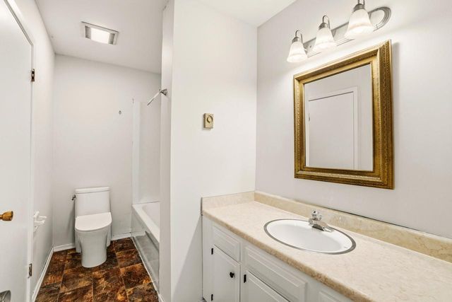 8657 N 72nd STREET, Milwaukee, WI 53223