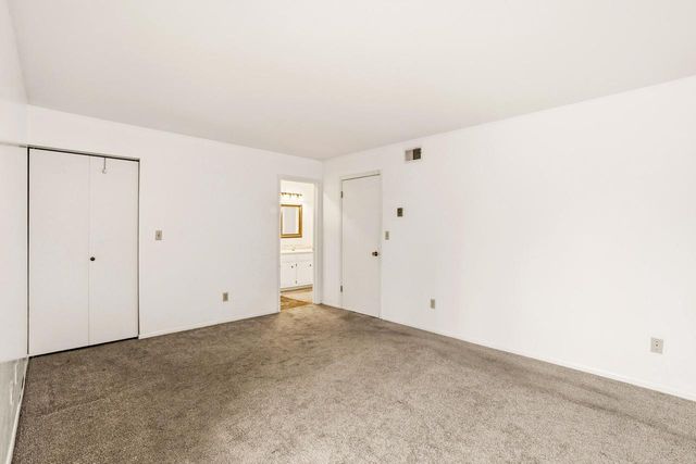 8657 N 72nd STREET, Milwaukee, WI 53223