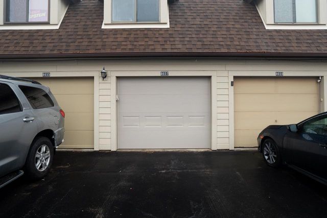 8657 N 72nd STREET, Milwaukee, WI 53223