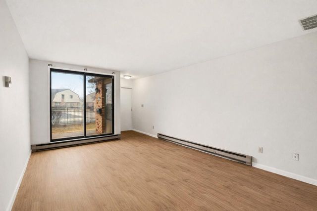 8657 N 72nd STREET, Milwaukee, WI 53223