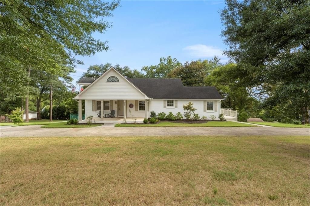120 Buena Vista Drive, Calhoun, GA 30701