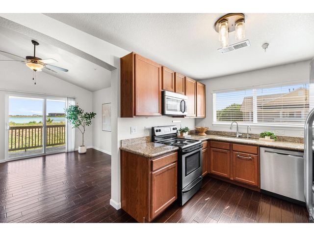 4915 Hahns Peak Dr 203, Loveland, CO 80538