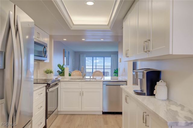 4510 N Key DR 204, North Fort Myers, FL 33903