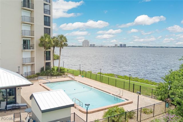 4510 N Key DR 204, North Fort Myers, FL 33903