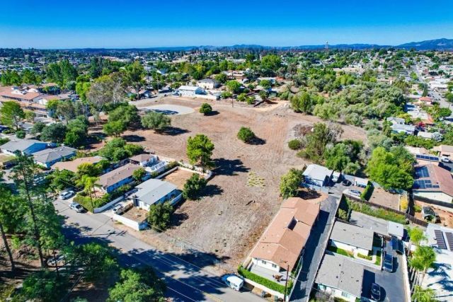 502 E Elder, Fallbrook, CA 92028