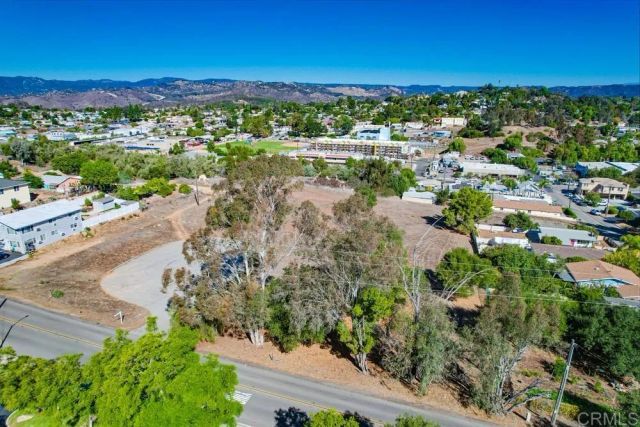 502 E Elder, Fallbrook, CA 92028