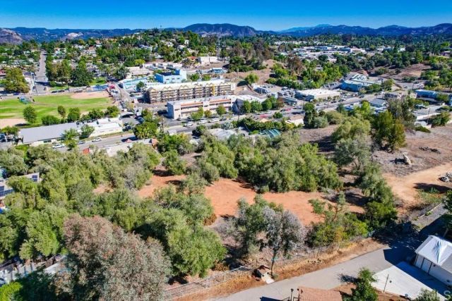 502 E Elder, Fallbrook, CA 92028