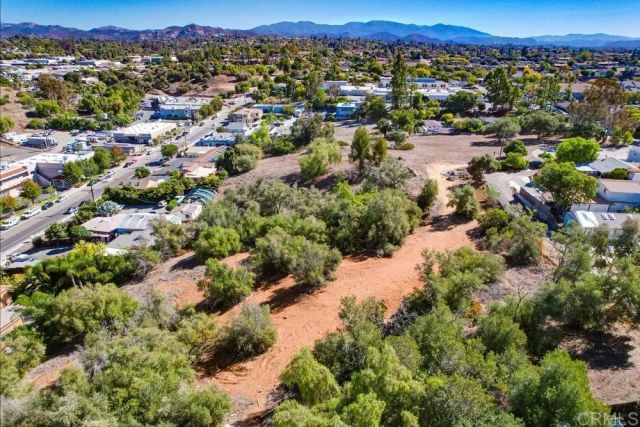 502 E Elder, Fallbrook, CA 92028