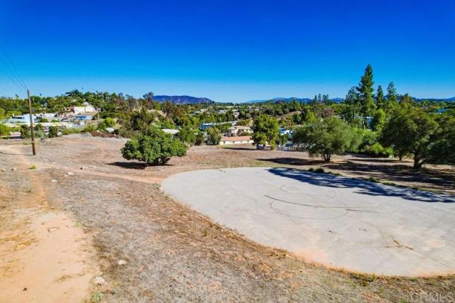 502 E Elder, Fallbrook, CA 92028