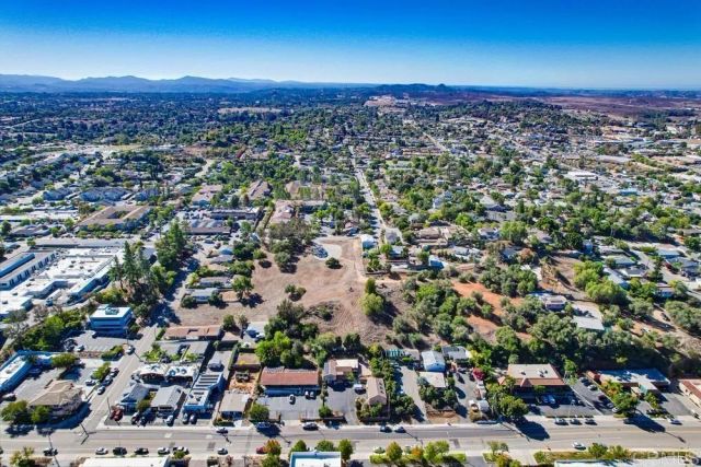 502 E Elder, Fallbrook, CA 92028