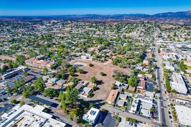 502 E Elder, Fallbrook, CA 92028