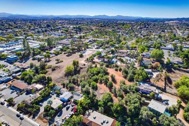 502 E Elder, Fallbrook, CA 92028