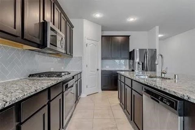 1719 Indigo Creek Lane, Wylie, TX 75098