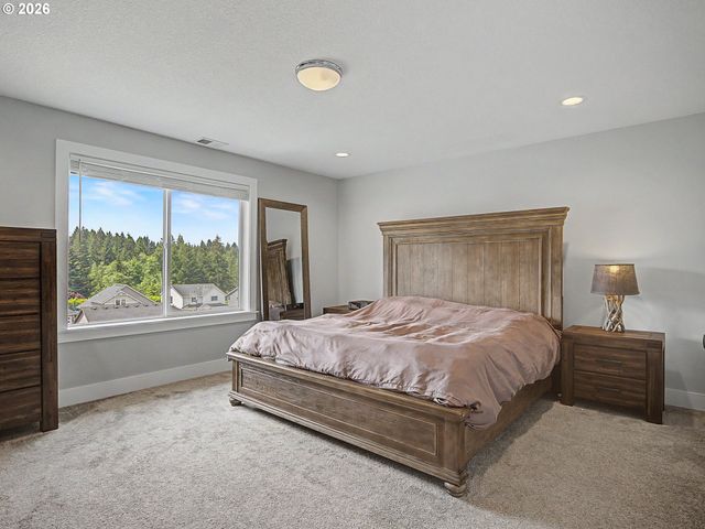 37984 JUNIPER St, Sandy, OR 97055