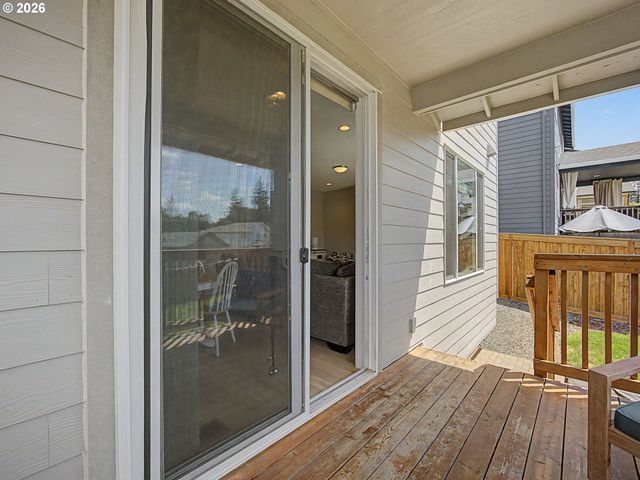 37984 JUNIPER St, Sandy, OR 97055