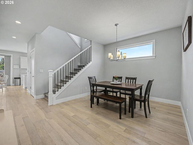 37984 JUNIPER St, Sandy, OR 97055