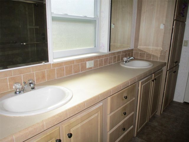 38422 STAFFORD DRIVE, Zephyrhills, FL 33540