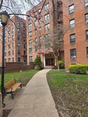 150-10 71st Avenue 5L, Kew Garden Hills, NY 11367