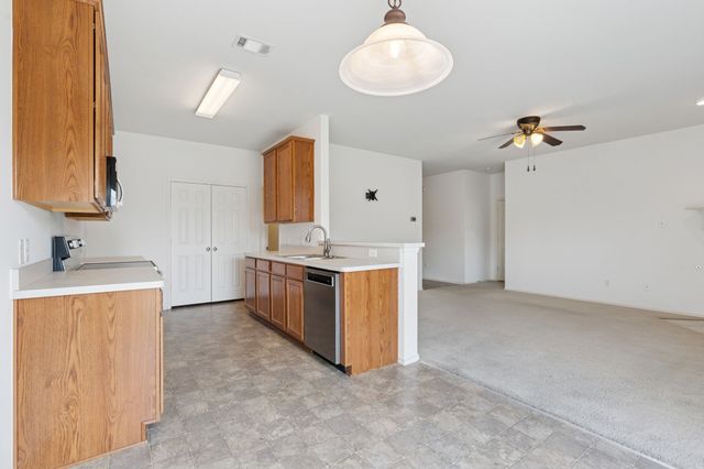 9033 Golden Sunset Trail, Fort Worth, TX 76244