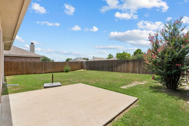 9033 Golden Sunset Trail, Fort Worth, TX 76244