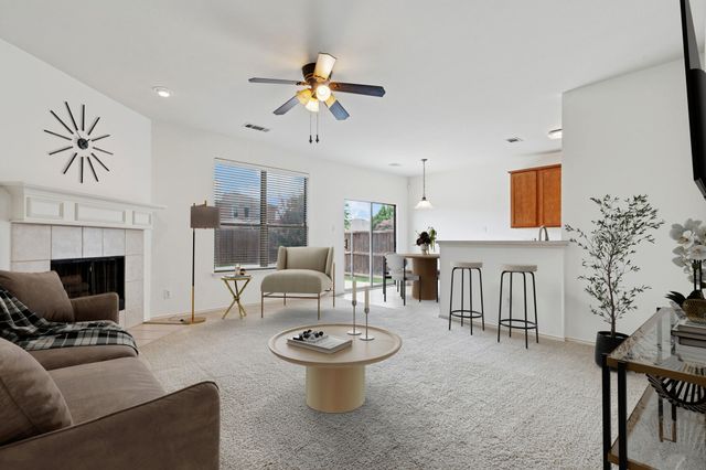 9033 Golden Sunset Trail, Fort Worth, TX 76244