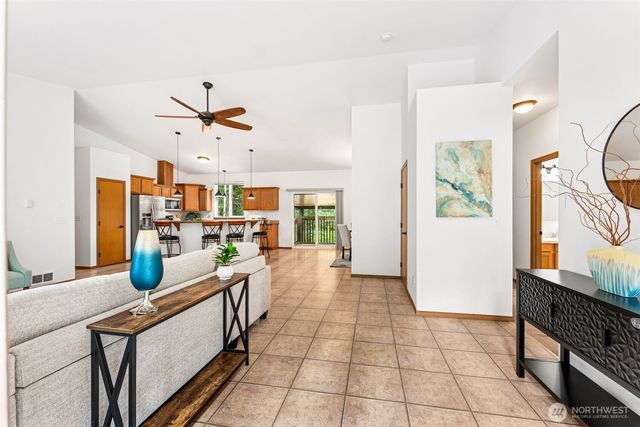 12702 Ranch Ridge Court SW, Port Orchard, WA 98367