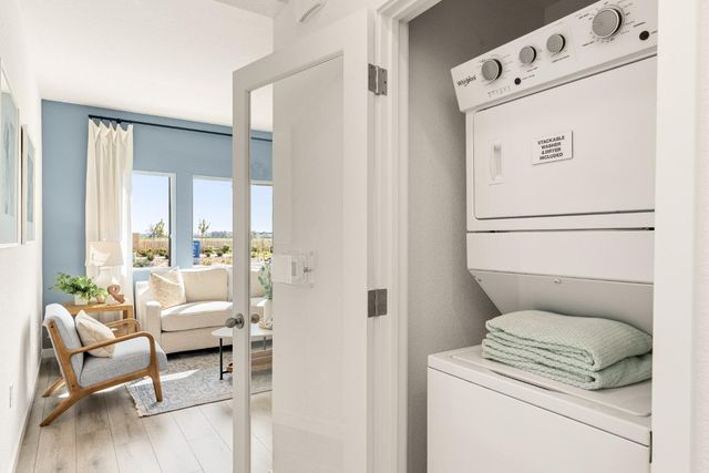 7048 Vail Ranch Rd, Roseville, CA 95747