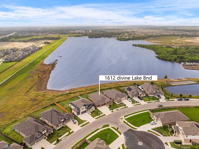 1612 Devine Lake BND, Leander, TX 78641