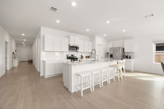 1612 Devine Lake BND, Leander, TX 78641
