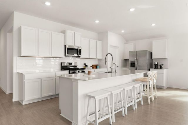 1612 Devine Lake BND, Leander, TX 78641