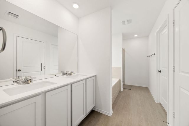 1612 Devine Lake BND, Leander, TX 78641