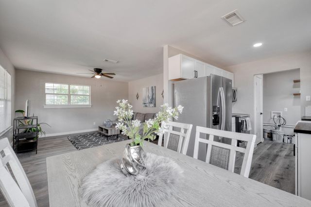 409 Talley ST, Taylor, TX 76574