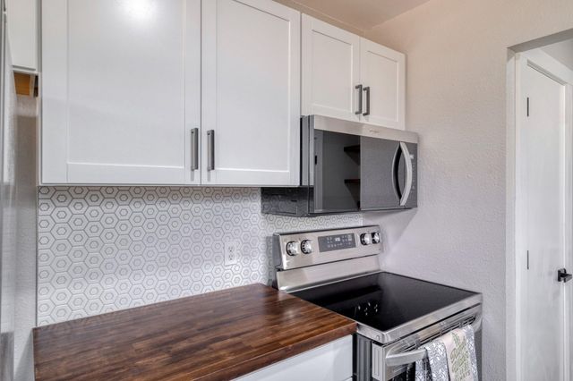 409 Talley ST, Taylor, TX 76574