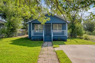 409 Talley ST, Taylor, TX 76574