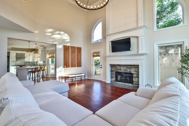 3022 Prestwicke Drive, Edgewood, KY 41017