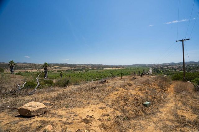 3503 Monserate Hill Road, Fallbrook, CA 92028