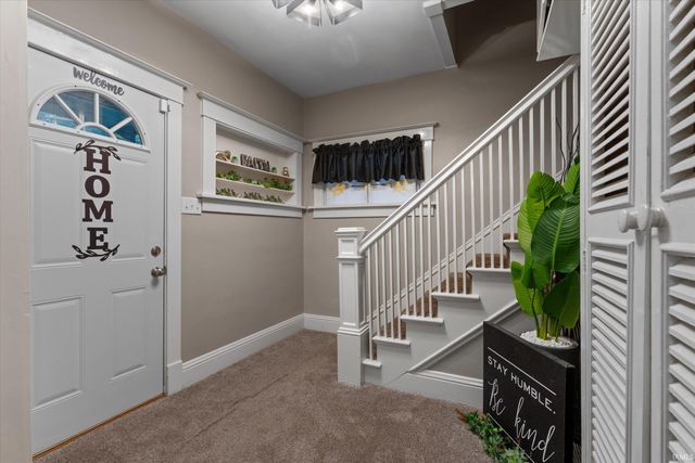 1320 W Lexington Avenue, Elkhart, IN 46514